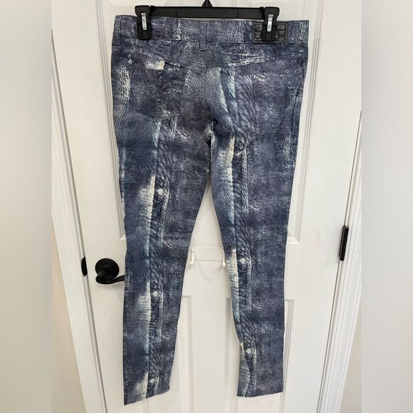 Diesel Livier Super Slim Stretch Jegging Low Waist Blue Wash Women’s Size 28 - Picture 2 of 8